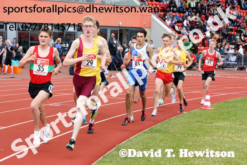 Senior boys 3000 metres, English Schools Track and Field. Photo: David T. Hewitson/Sports for All Pics